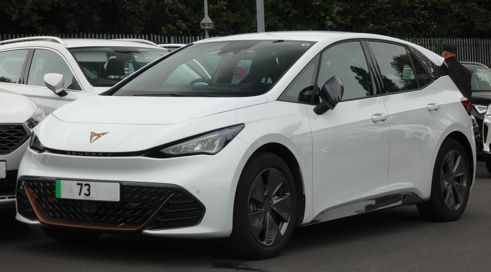 Cupra Born V1 set forfra — eksteriør