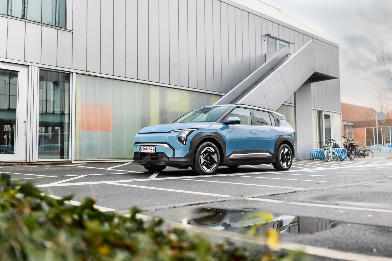 Kia EV3 set skråt forfra