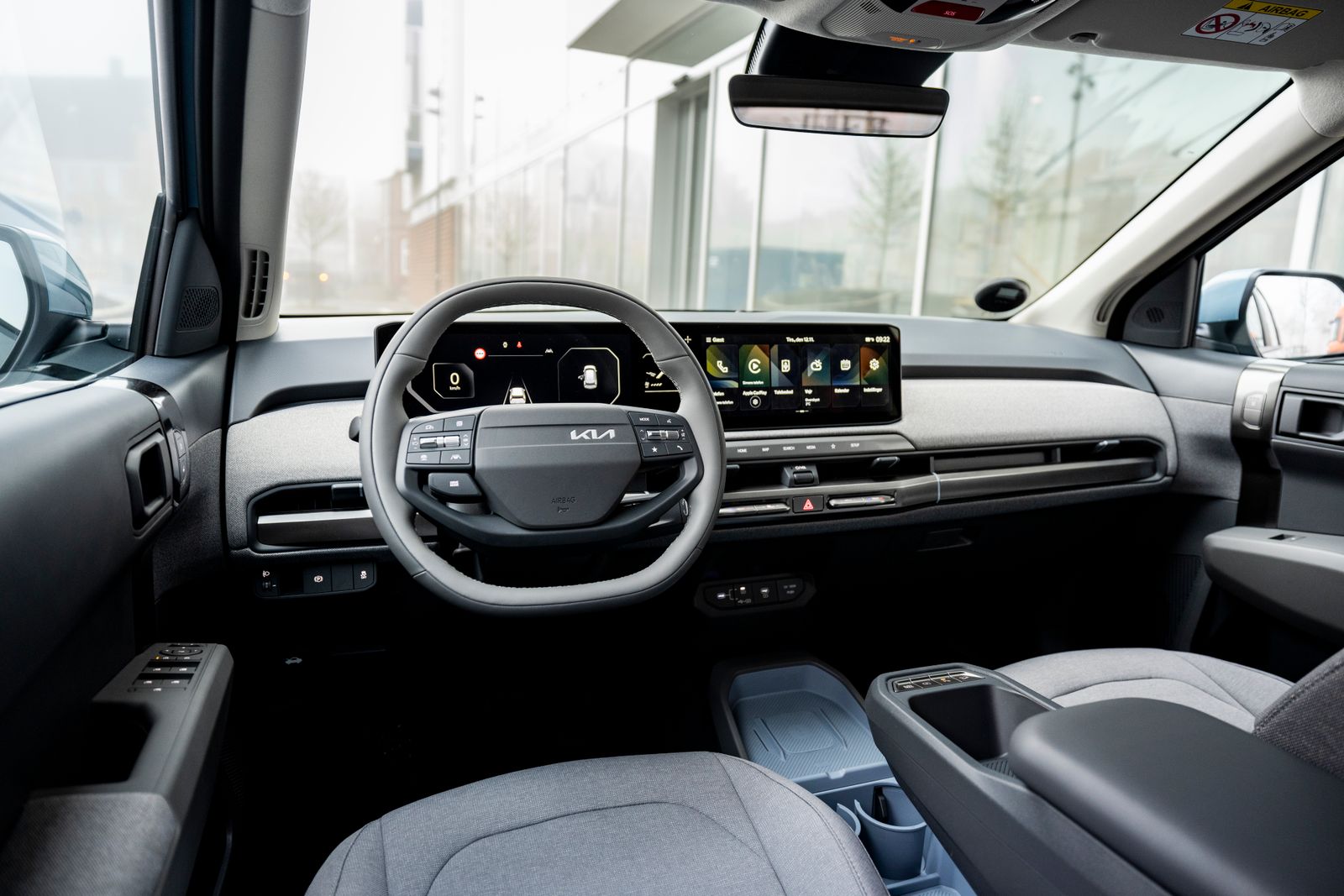 Kia EV3, kabine med panoramaskærm