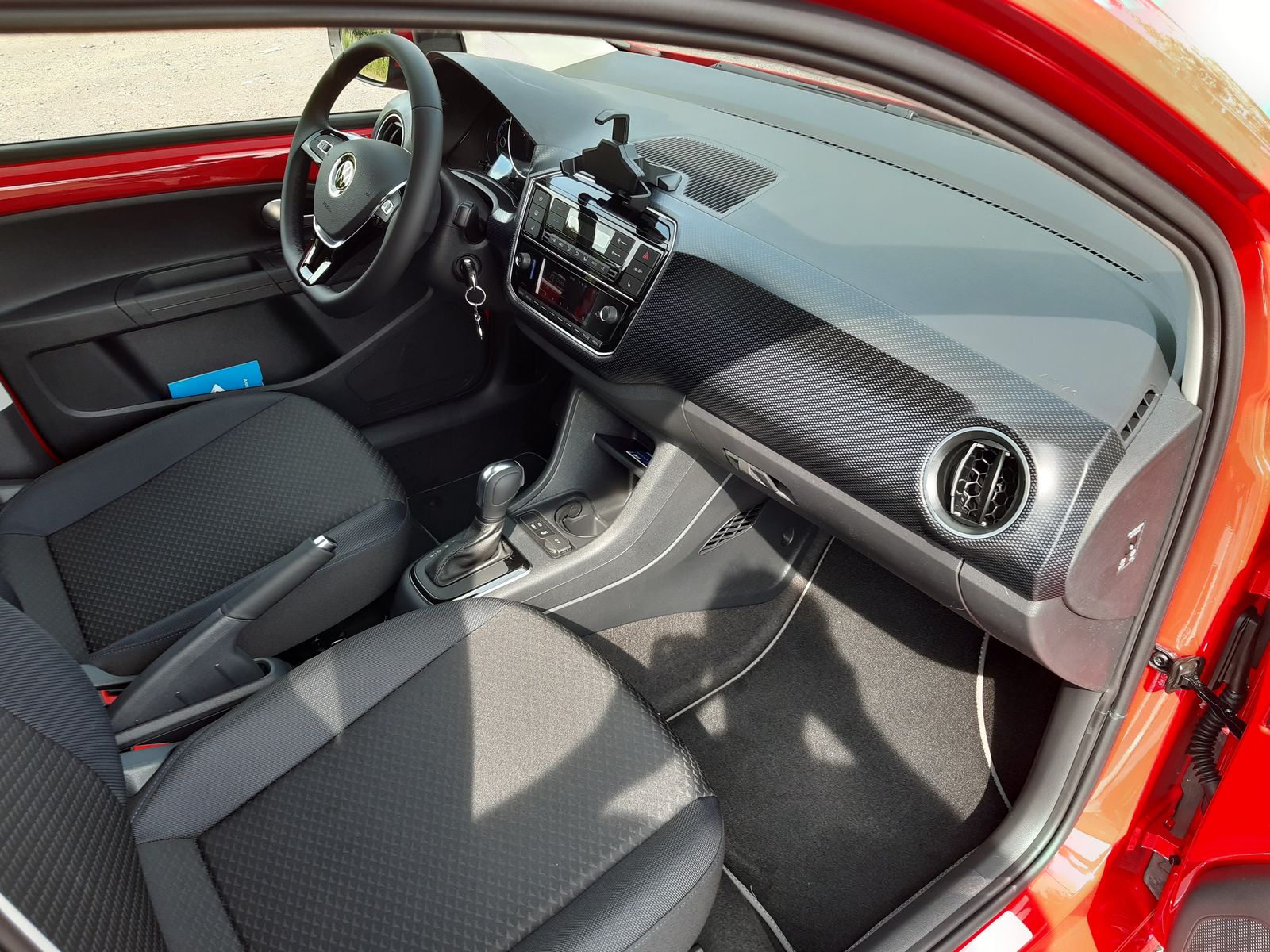 VW e-up! kabine med maps+more-telefonholder