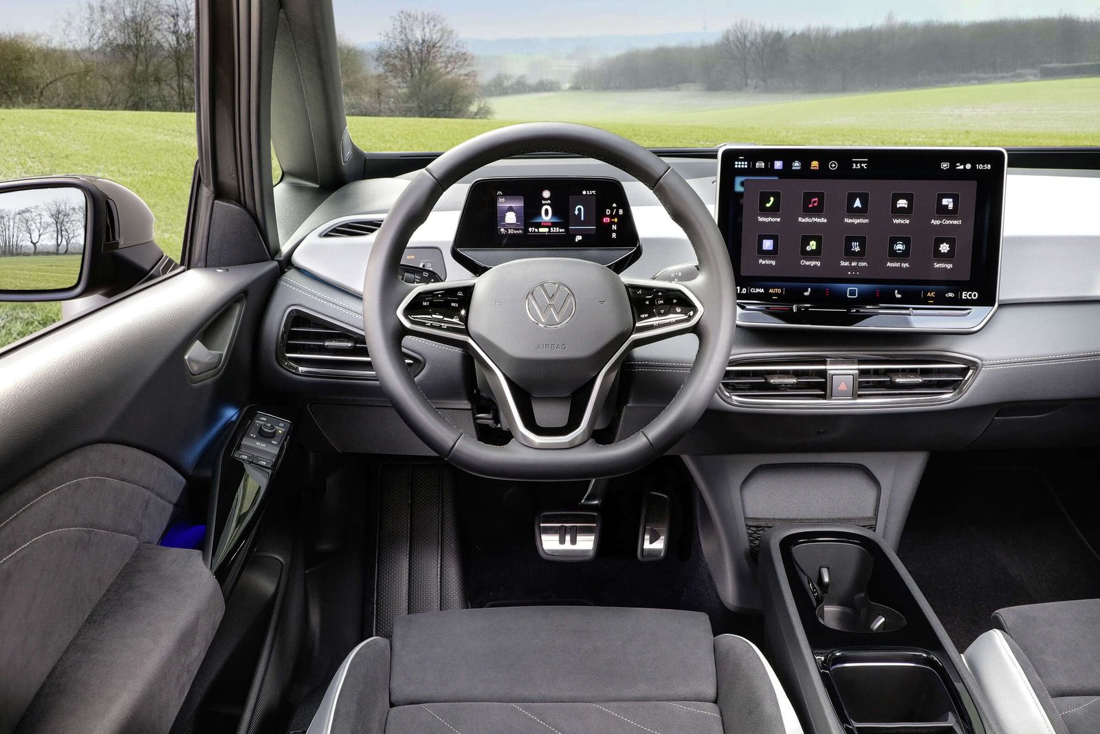 VW ID.3 (facelift, 2024-opgraderingen), kabinen med den 12,9 tommer store infotainmentskærm